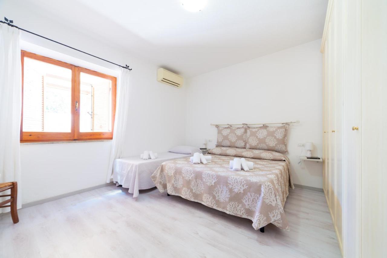 Brezza B&B Golfo Aranci Exterior foto