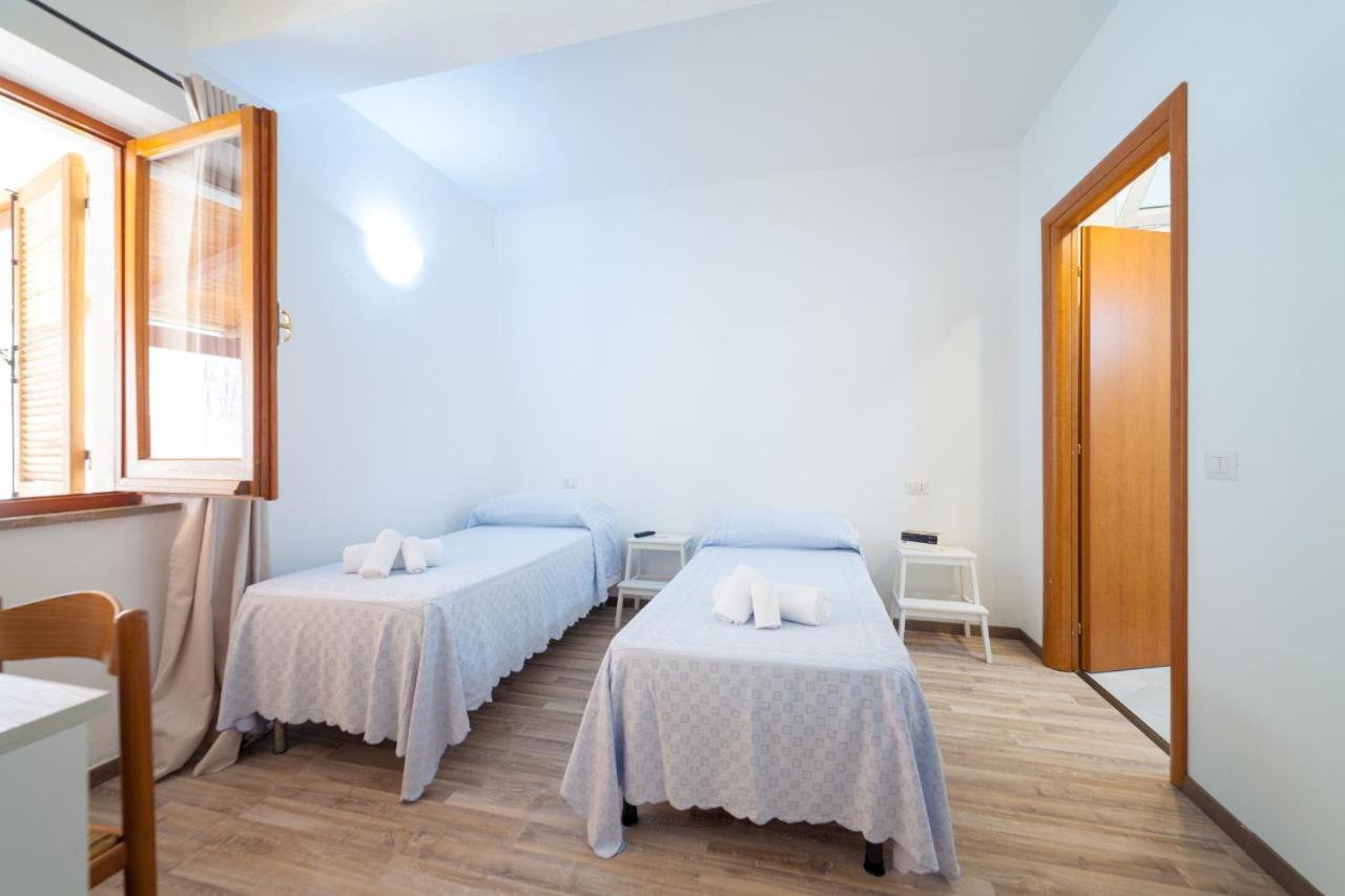 Brezza B&B Golfo Aranci Exterior foto