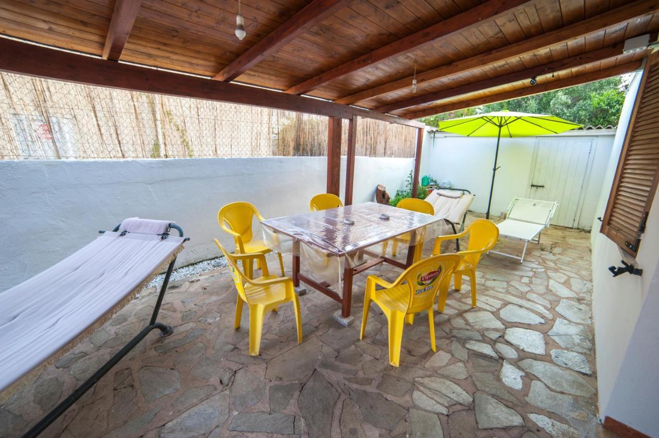 Brezza B&B Golfo Aranci Exterior foto